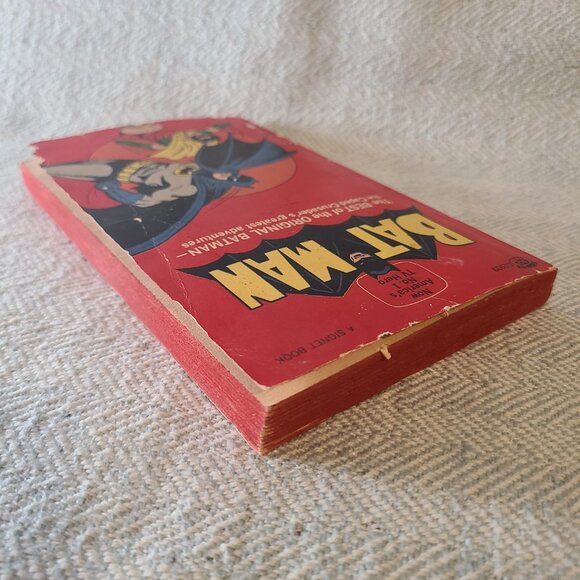 VINTAGE 1966 COMIC PAPERBACK BOOK BATMAN -A Signet Book Original - Picture 3 of 13